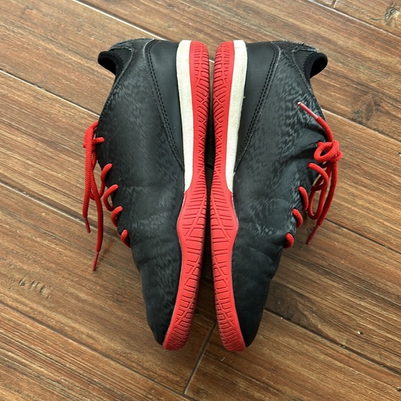 Lotto Junior Cleat
Soccer Indoor  for boys size US 4 - Picture 3 of 6